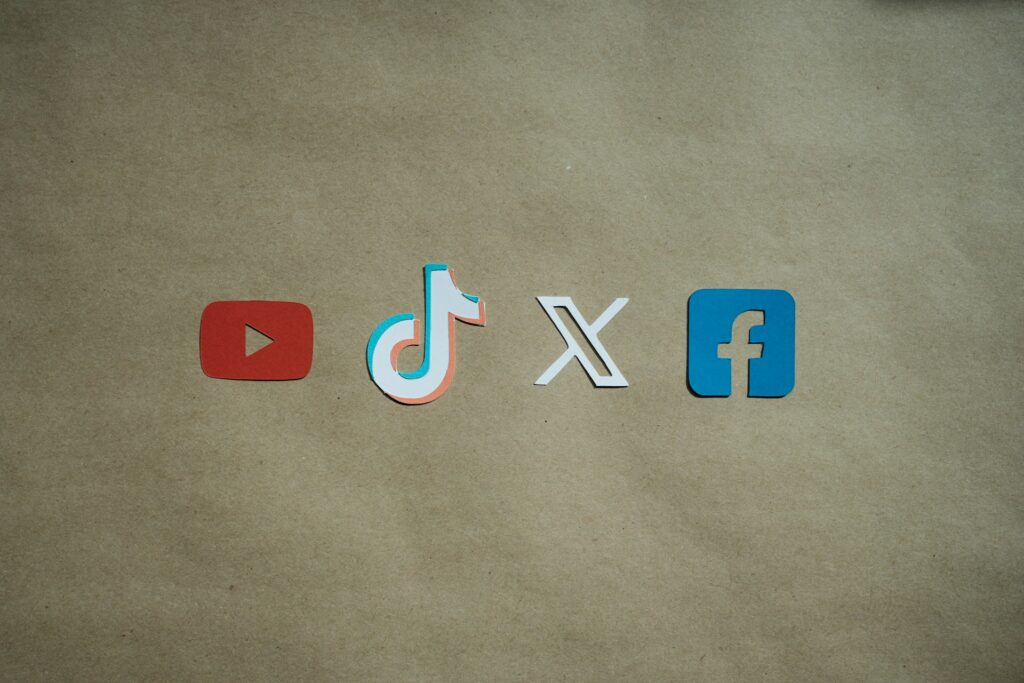 Analyzing the Differences Between Facebook Reels and YouTube Shorts for Brand Growth in 2025