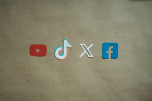 Analyzing the Differences Between Facebook Reels and YouTube Shorts for Brand Growth in 2025