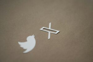 Is It Worth It to Pay for X (Twitter) Premium Accounts Compared to Free Accounts?
