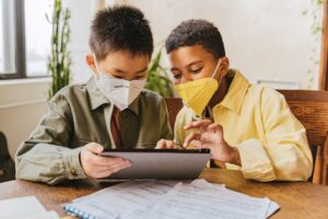 An Analysis of the Responses of Platforms to Children's Online Safety Acts in the Year 2025