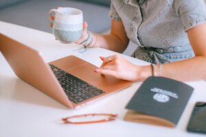 Tools for Social Media Managers to Create Content That Are Powered by Artificial Intelligence